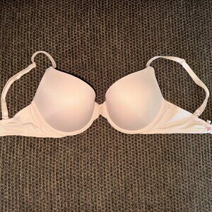 Pink Victoria's Secret Push-Up Bra Size 32D, Excellent condition